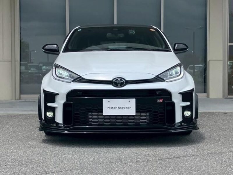 GR YARIS