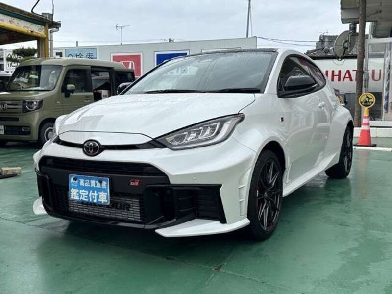 GR YARIS
