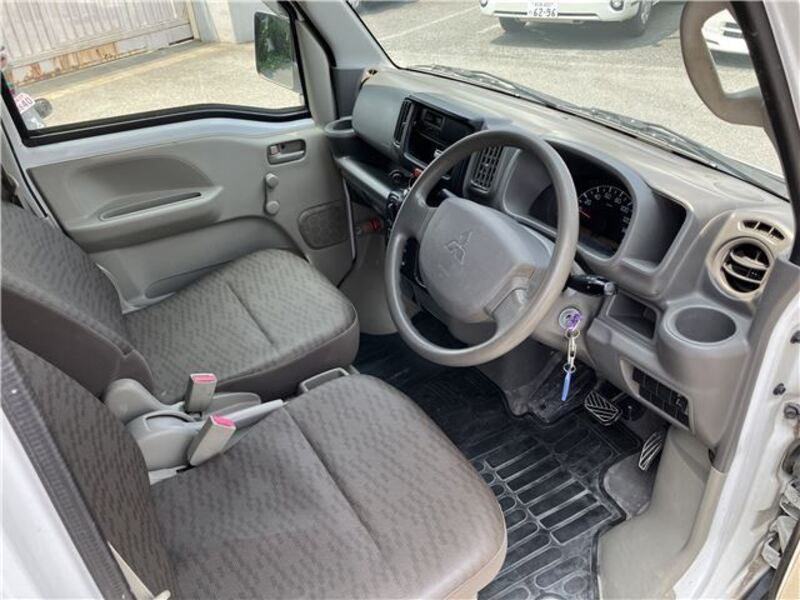 MINICAB VAN