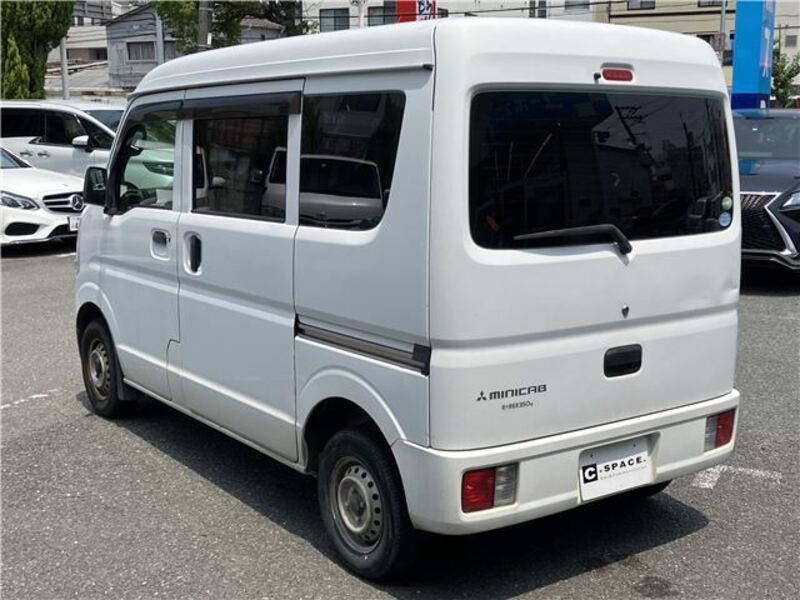 MINICAB VAN