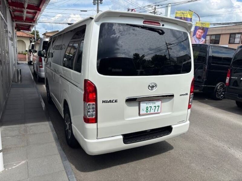 HIACE VAN