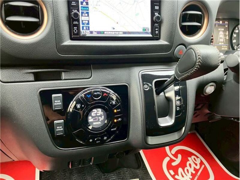 CARAVAN VAN