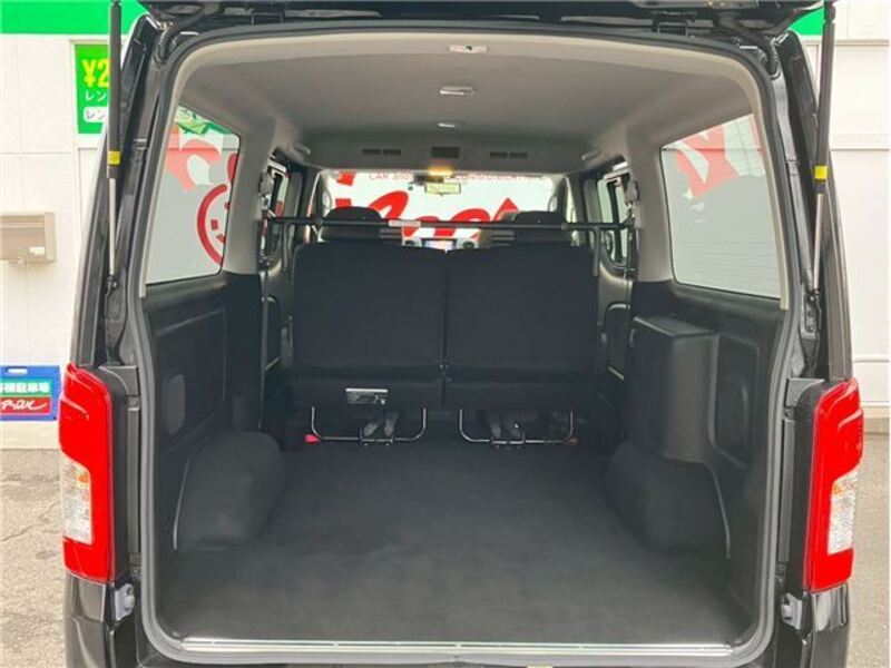CARAVAN VAN