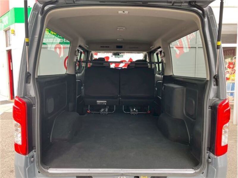 CARAVAN VAN