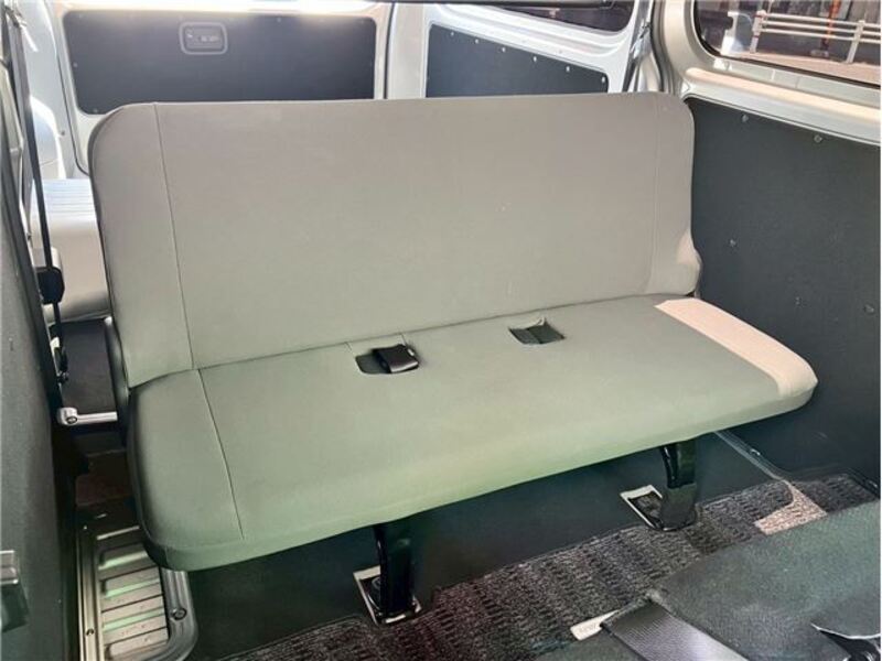 CARAVAN VAN