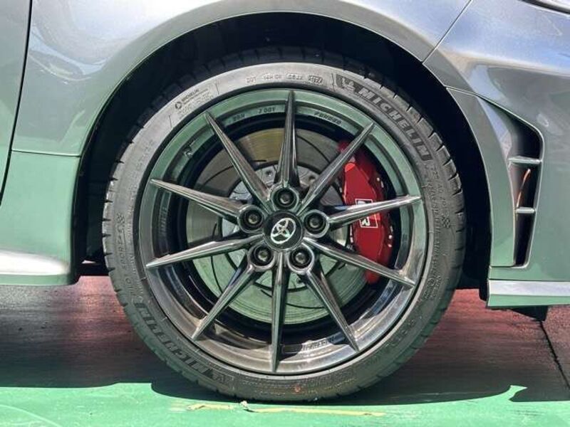 GR YARIS