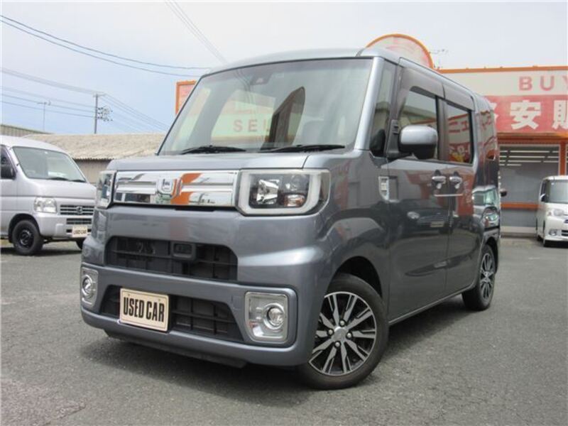 DAIHATSU WAKE
