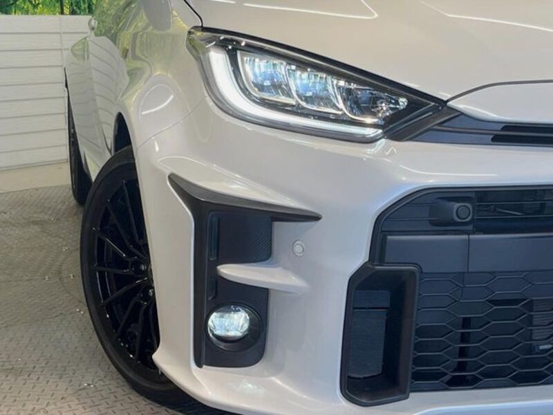 GR YARIS