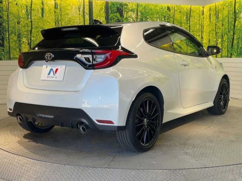 GR YARIS