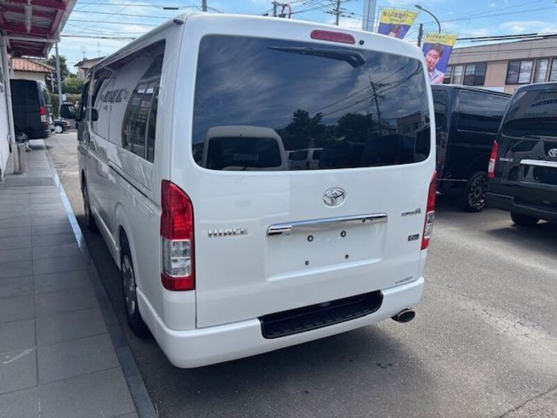 HIACE VAN