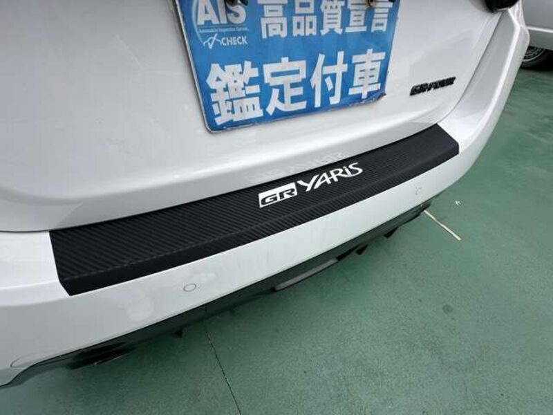 GR YARIS