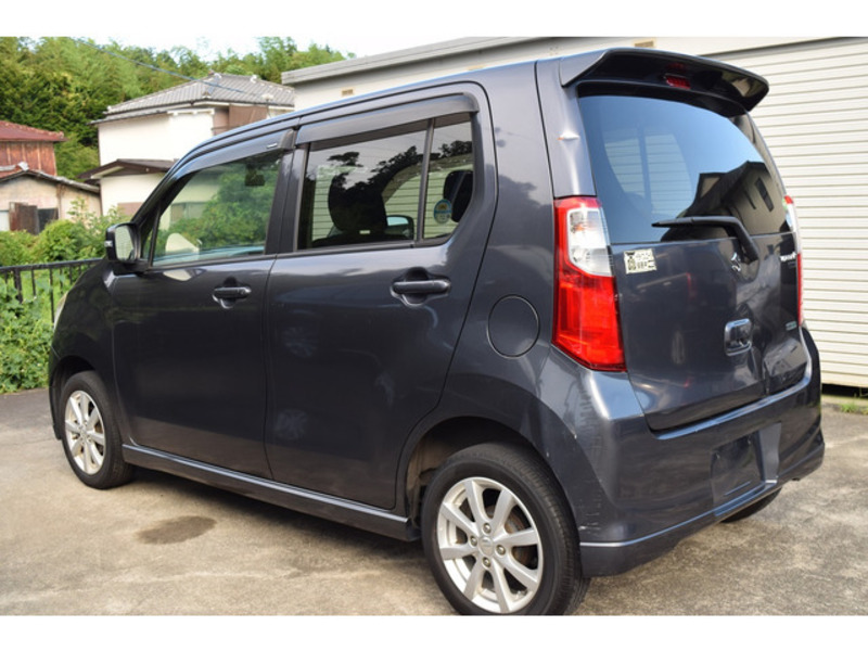 WAGON R