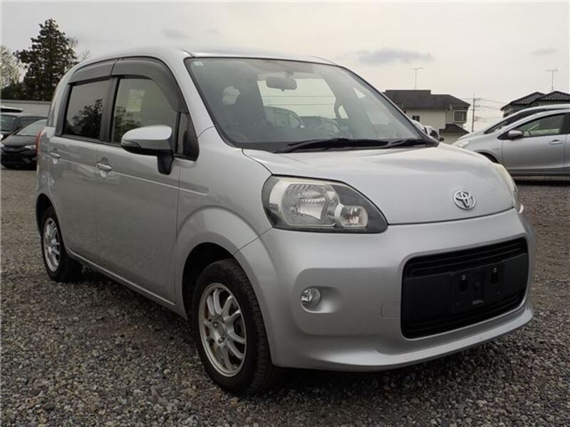 TOYOTA PORTE