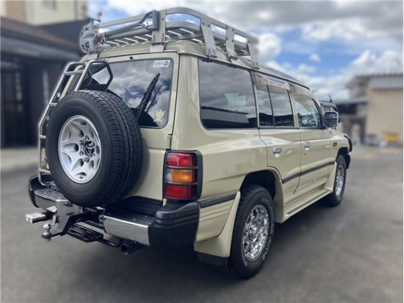 PAJERO