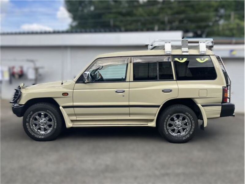 PAJERO