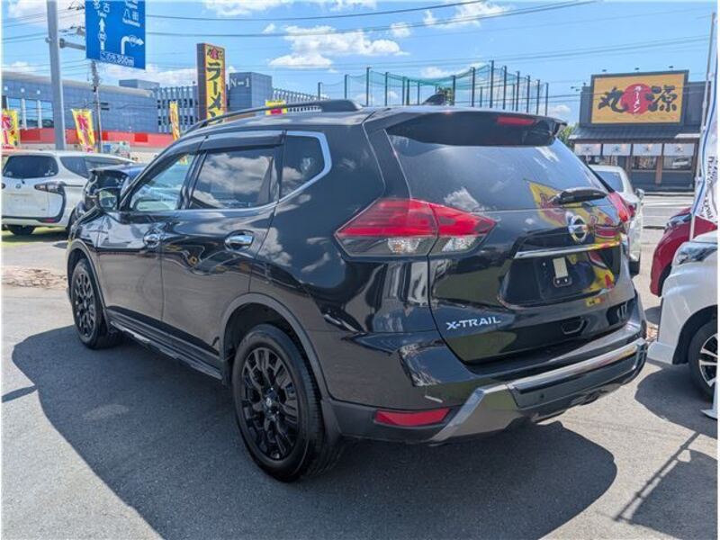 X-TRAIL