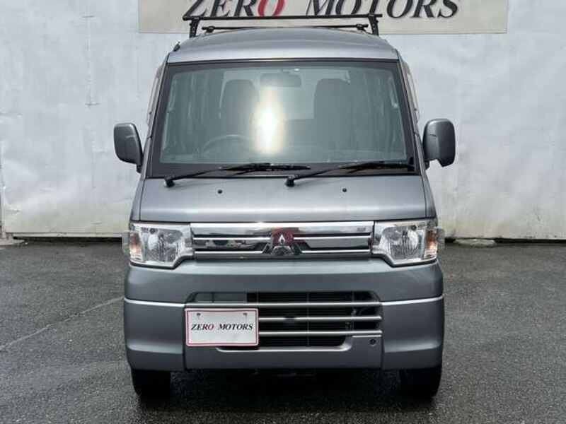 MINICAB VAN