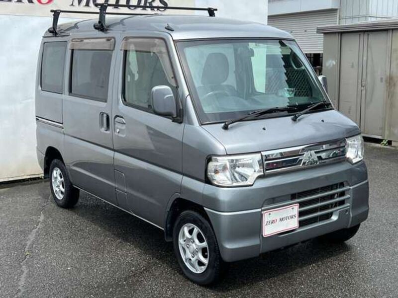 MINICAB VAN