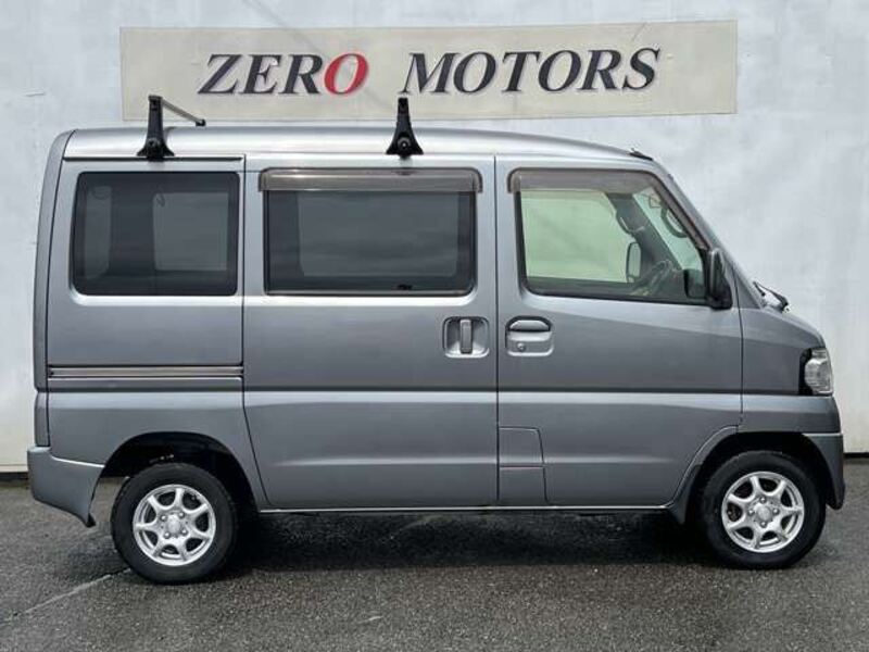 MINICAB VAN