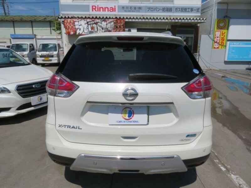 X-TRAIL