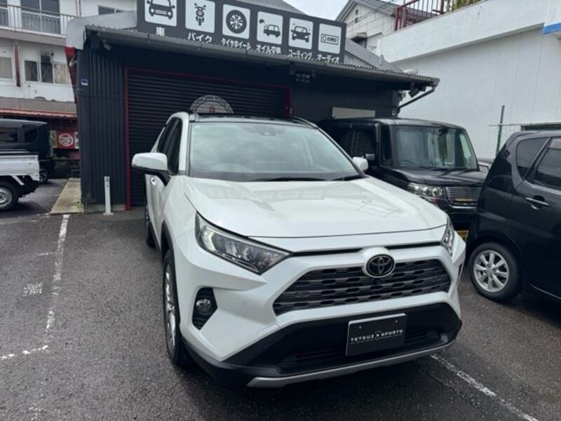 TOYOTA RAV4