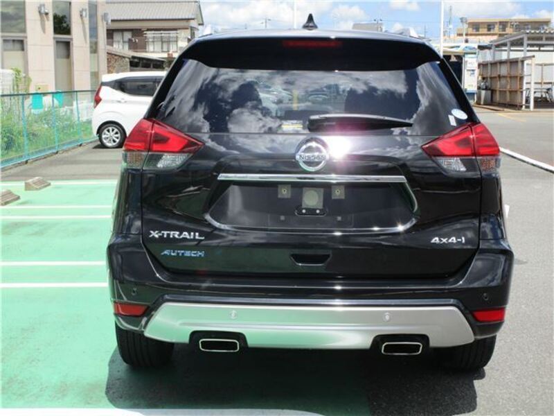 X-TRAIL