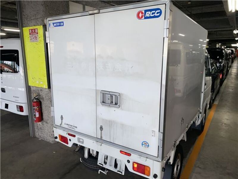 MINICAB TRUCK