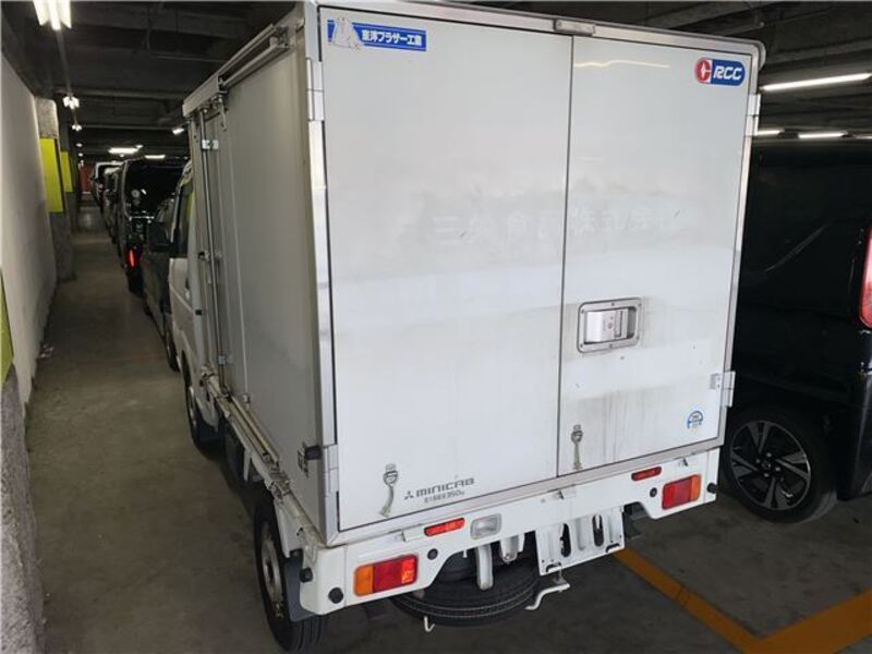 MINICAB TRUCK