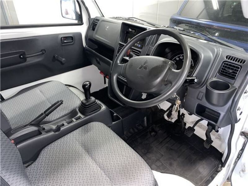 MINICAB TRUCK