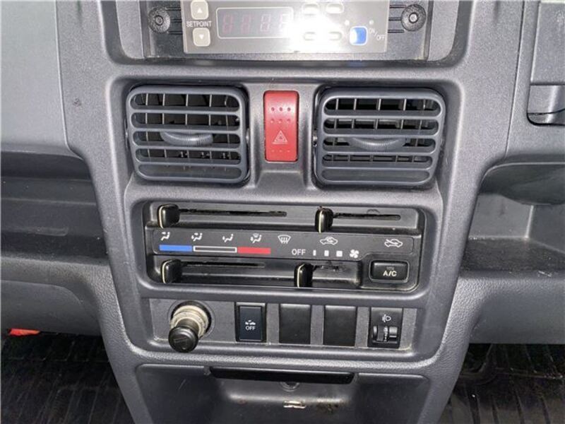 MINICAB TRUCK