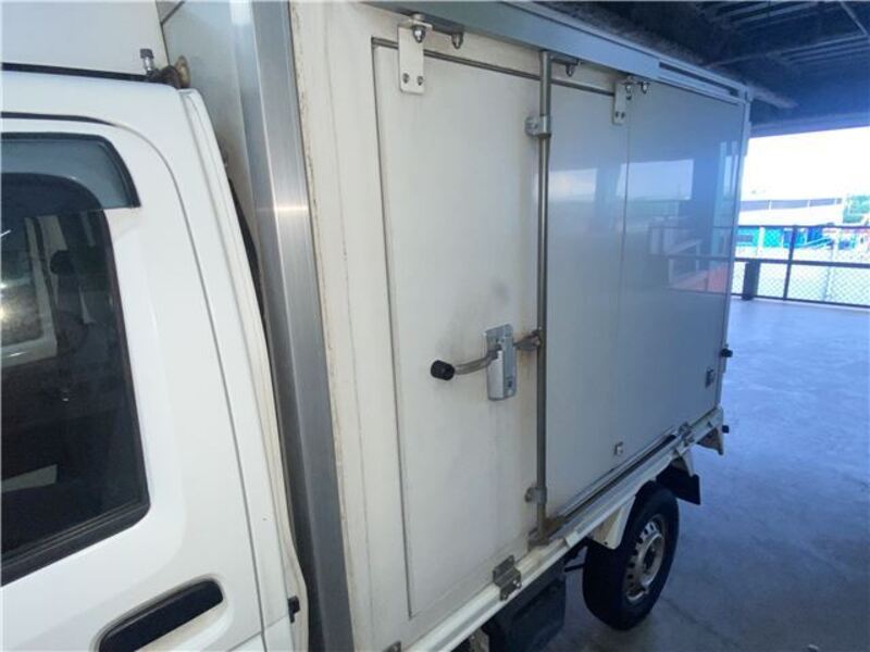 MINICAB TRUCK
