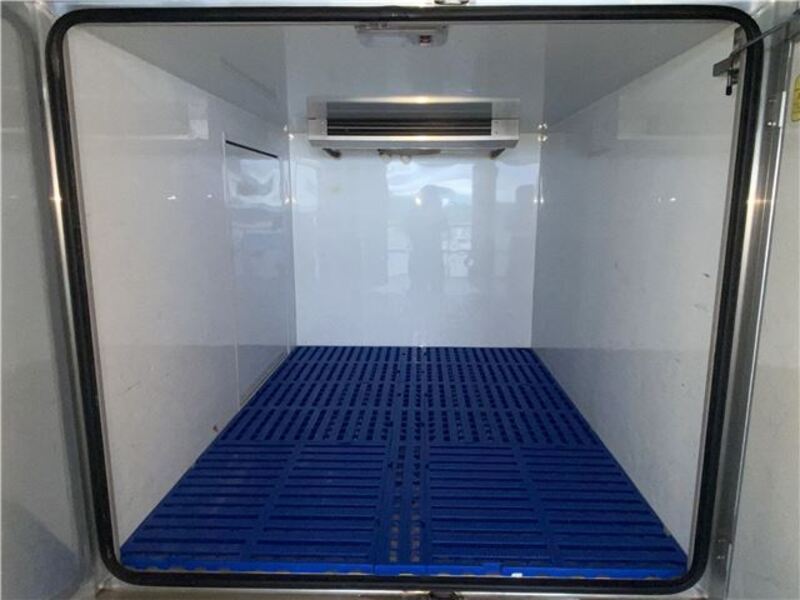 MINICAB TRUCK
