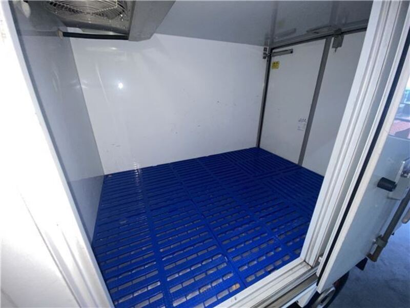 MINICAB TRUCK