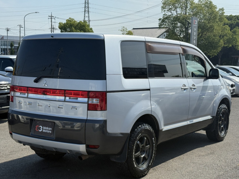 DELICA D5