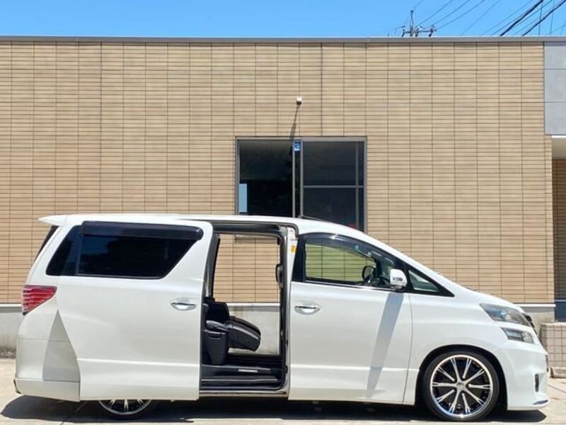 VELLFIRE