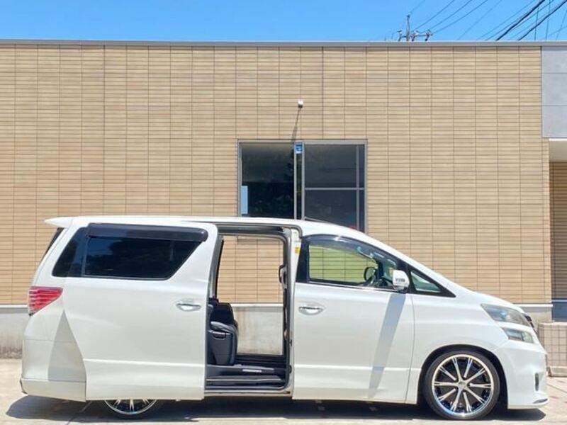 VELLFIRE