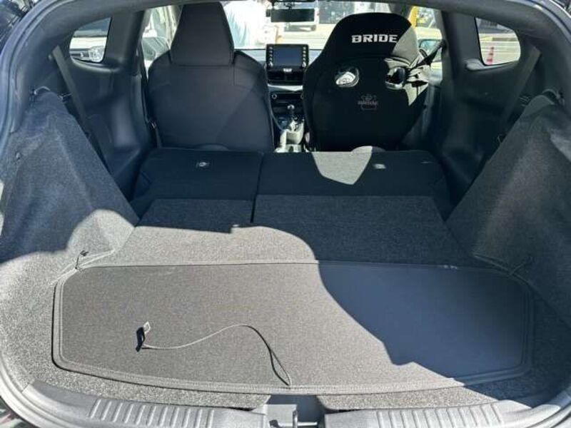 GR YARIS