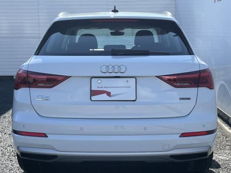 Q3