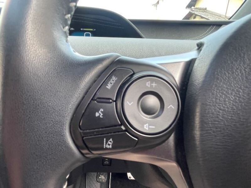 PRIUS PHV