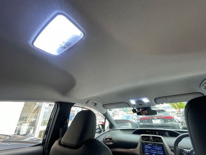 PRIUS PHV