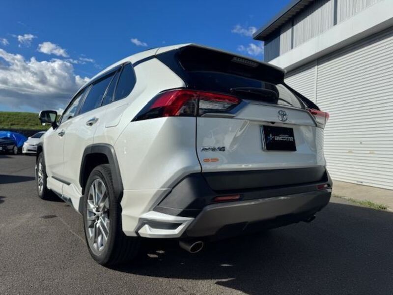 RAV4