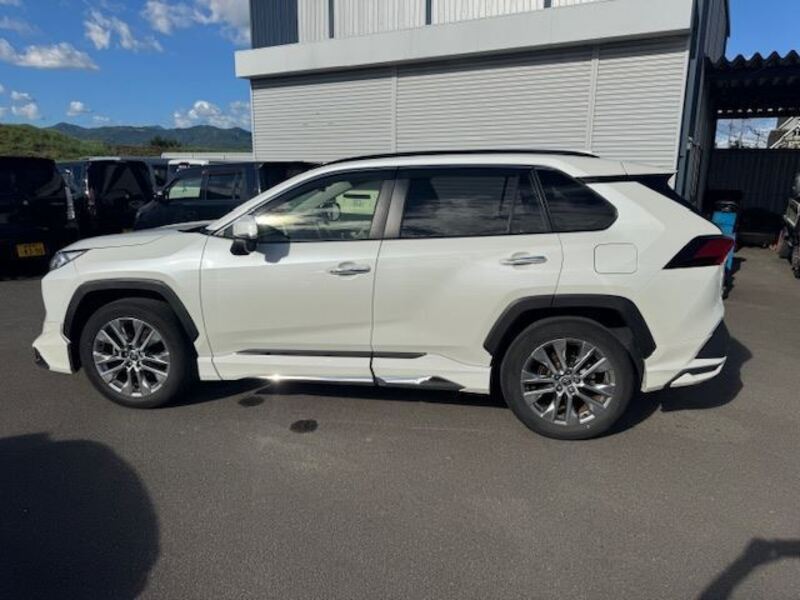 RAV4