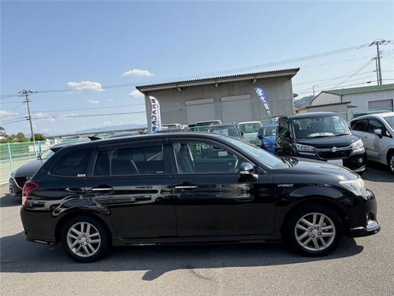 COROLLA FIELDER