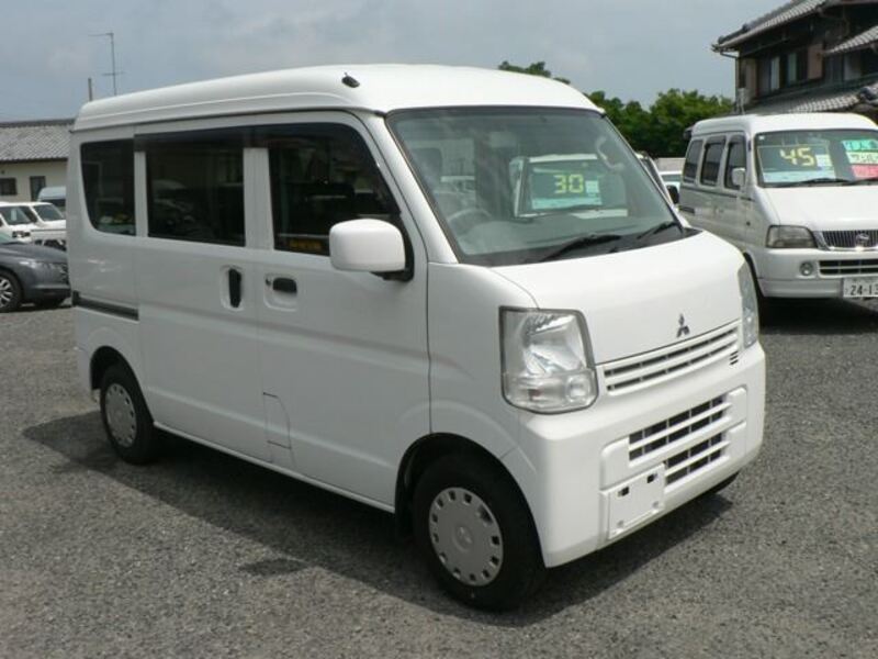 MITSUBISHI MINICAB VAN