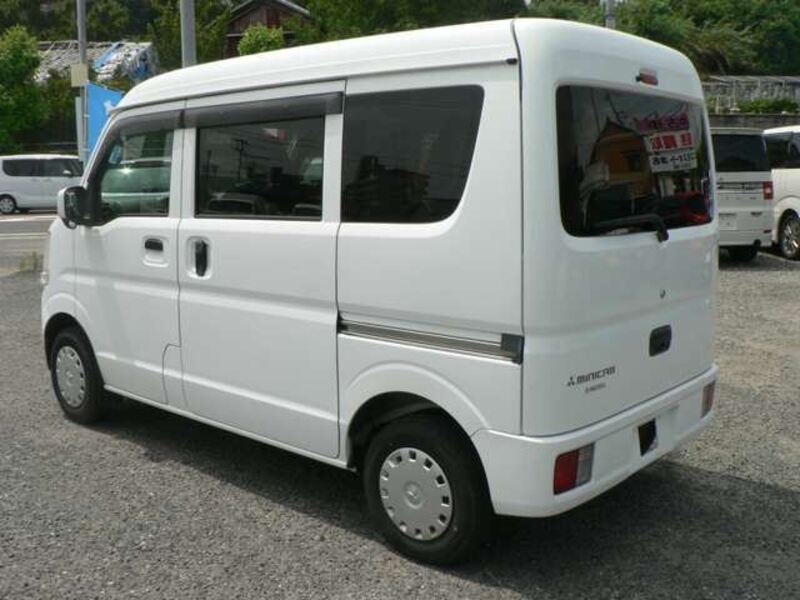MINICAB VAN