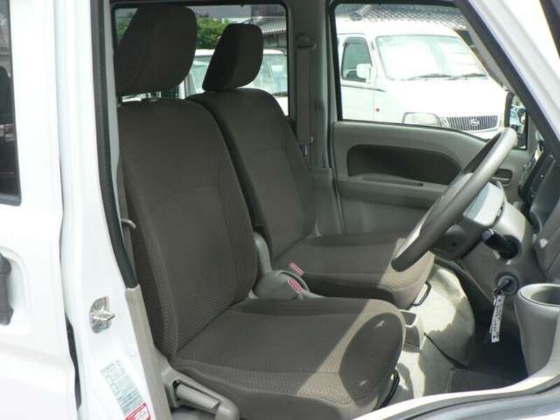 MINICAB VAN