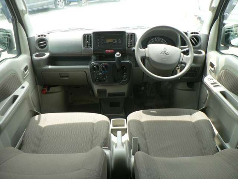 MINICAB VAN