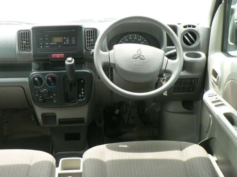 MINICAB VAN