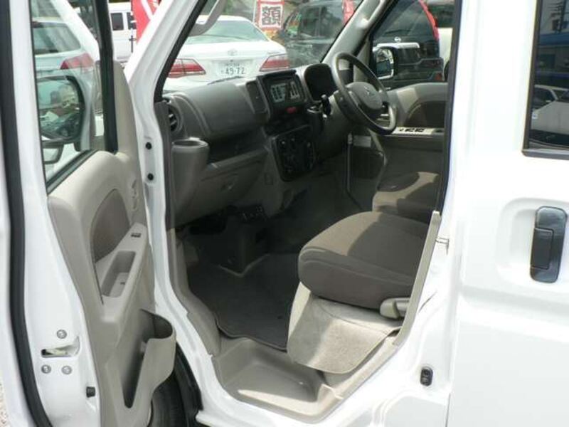 MINICAB VAN