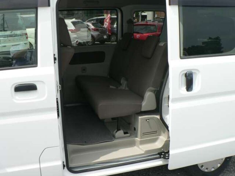 MINICAB VAN